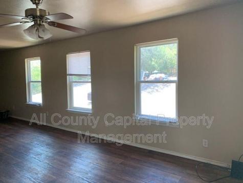1011 Advance Street San Marcos TX 78666