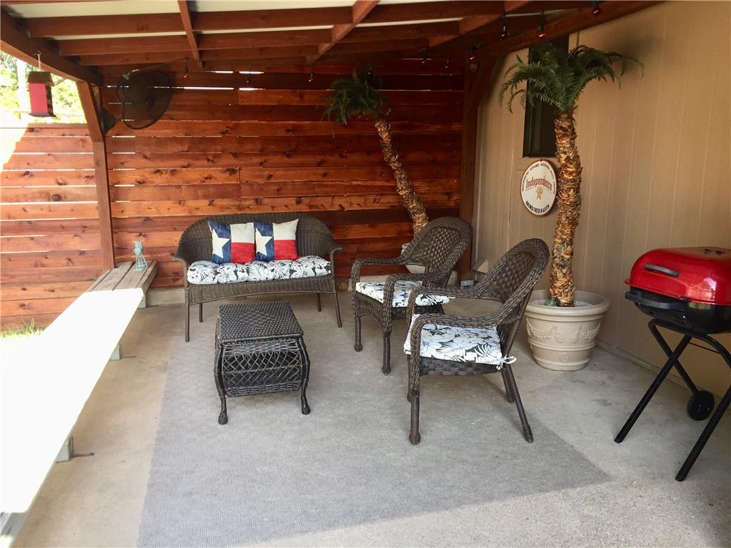 702 Blackwell Avenue Manchaca TX 78652